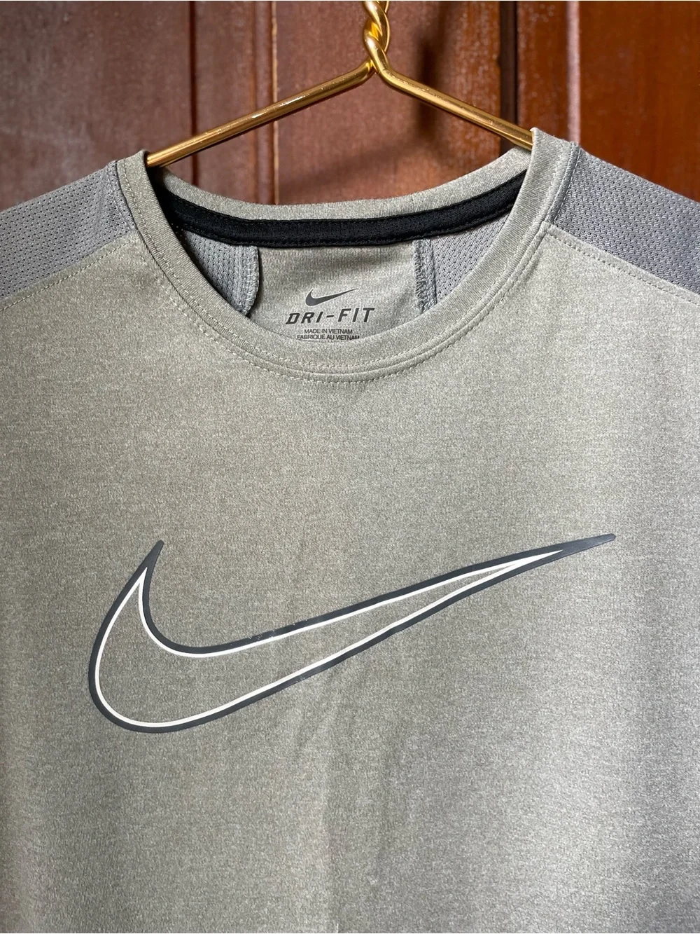 Nike dri fit boys medium sleeveless gray athletic tank top